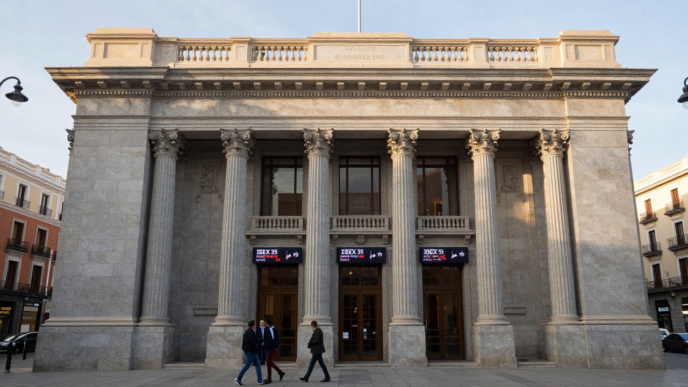 Madrid Stock Exchange building in Madrid, illustrating the IBEX 35’s October 6 gain.